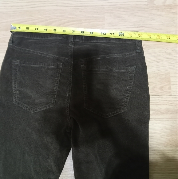 Free People cropped corduroy pants. Size 26. Dark khaki green. EUC. - Picture 8 of 14